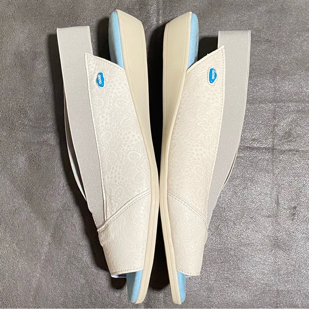 Cloud Slingback Sandals - image 6